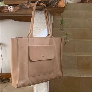 Able Leather tote 👜